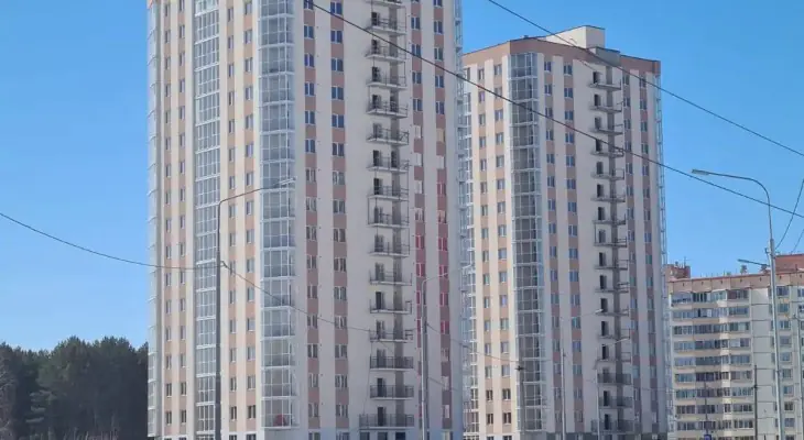 ЖК на Петухова вид слева