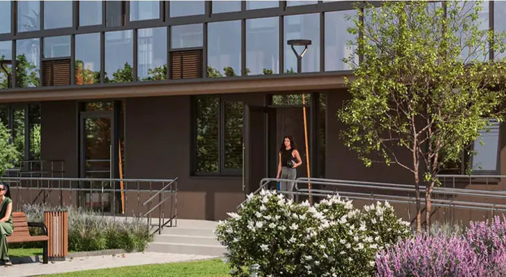 ЖК Расцветай на Зорге уютная придомовая территория