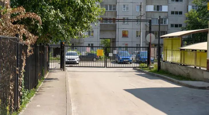 ЖК Сергиев Пассаж ворота комплекса