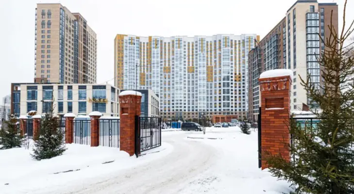 ЖК Золотая Нива въезд в жилой комплекс зимой